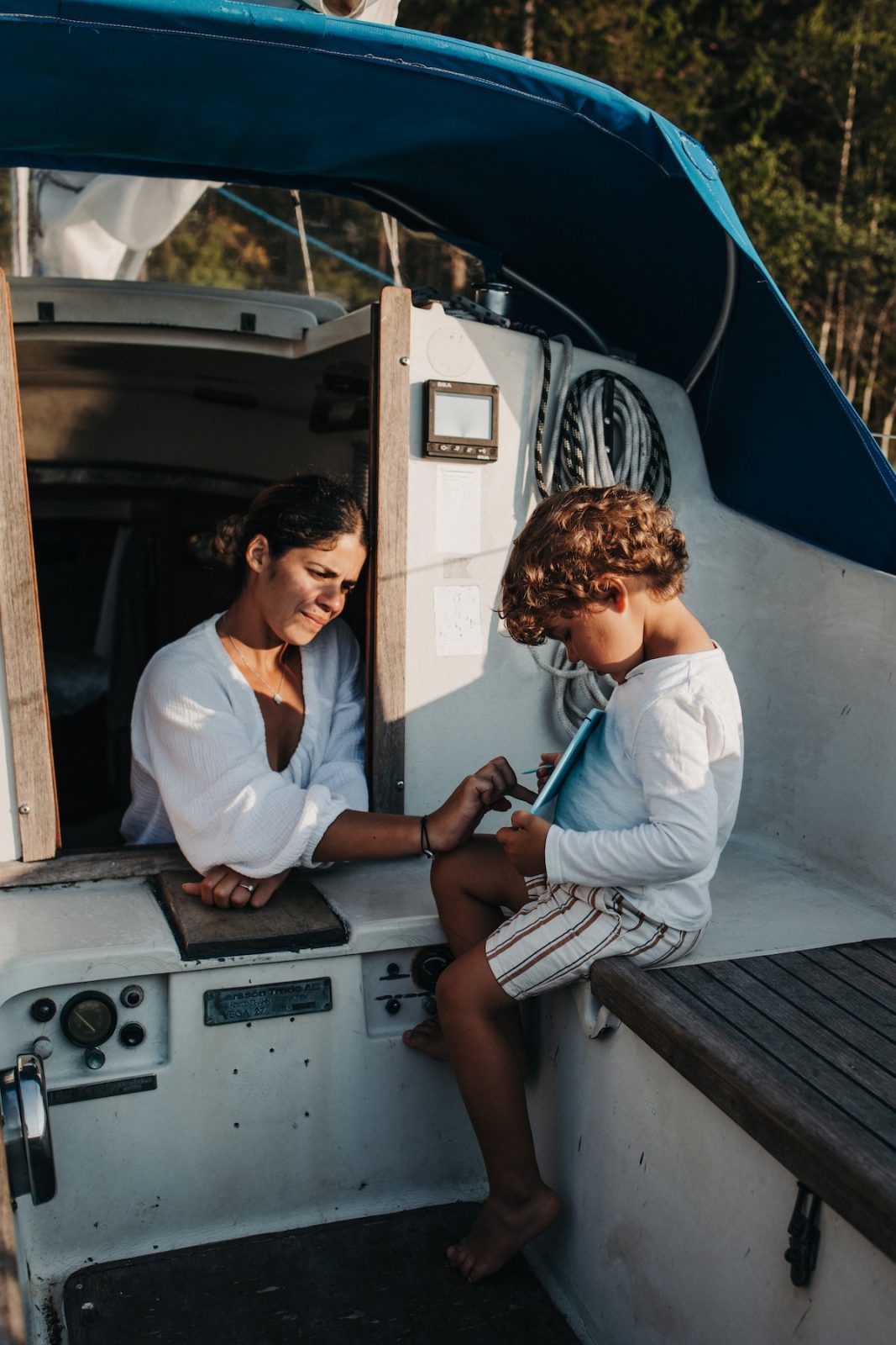Naviguer avec un bébé et un enfant en bas âge - Lilytoutsourire